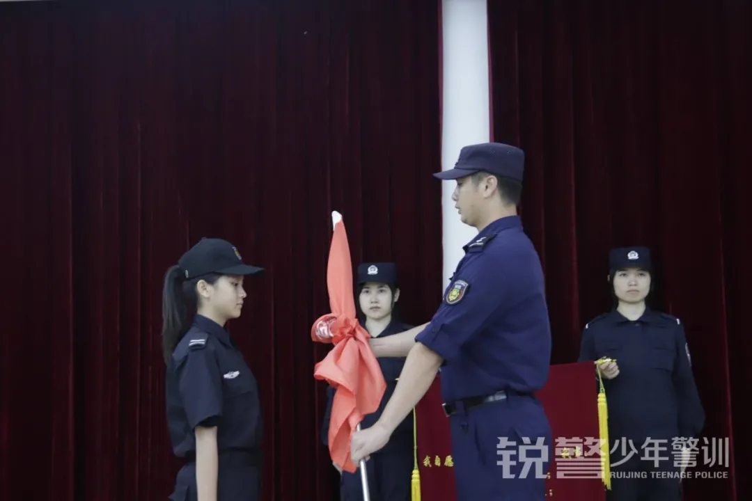 銳警少(shǎo)年(nián)警訓夏令營：揚帆起航，這(zhè)是(shì)一(yī)個(gè)嶄新的(de)開(kāi)始