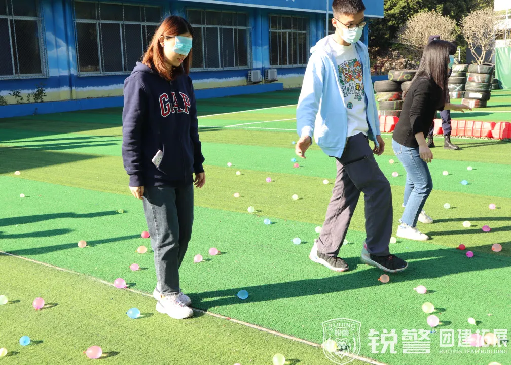 銳警團建：“學黨史 強信念 跟黨走”城(chéng)投集團2021年(nián)團幹部拓展培訓